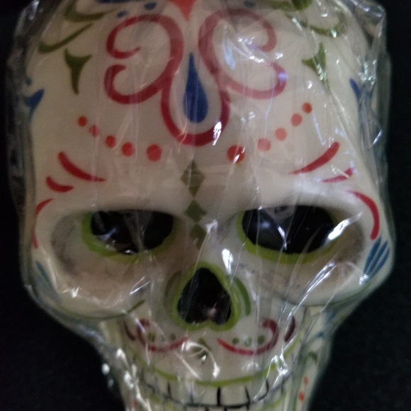 Skull candles (2) - Picture 4 of 6